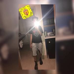 Meet your Posher, Êdwin